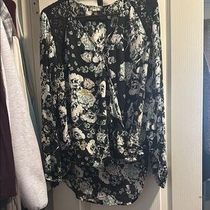 Floral Black and White Women's Top
